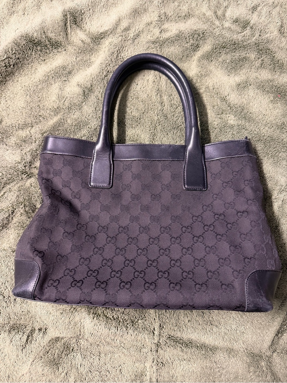 Authentic! Gucci Canvas Tote Bag in Dark Plum